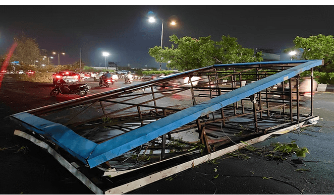 आंधी और बारिश से