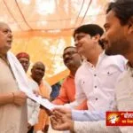 स्कूलों के विलय का विरोध तेज, मंत्री को सौंपा ज्ञापन