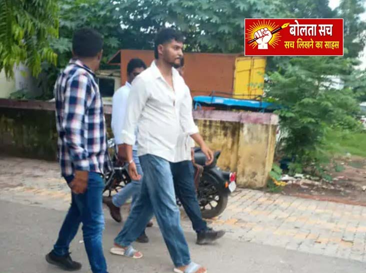 Deoria Attempted murder