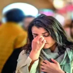 अस्थमा से जूझ रहे हैं? भीड़भाड़ में घबराहट और सांस की दिक्कत से ऐसे पाएं राहत