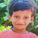 देवरिया: लापता 8 वर्षीय कार्तिक का शव पोखरे में मिला, परिजनों ने जताई हत्या की आशंका