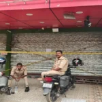 देवरिया: धर्मांतरण के आरोपों के बाद प्रशासन ने ईजी मॉल किया सील, मालिक फरार