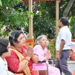 गोरखनाथ मंदिर में सीएम योगी का जनता दर्शन: 200 से अधिक लोगों की सुनी समस्याएँ, अफसरों को त्वरित निस्तारण के निर्देश