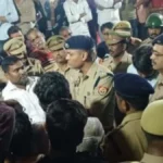 देवरिया के एकौना गांव में रामलीला जुलूस पर हमला: छह घायल, पुलिस पर गुस्साए ग्रामीणों ने किया रोड जाम