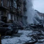 कीव पर रूसी हमले में 6 की मौत, कई इमारतें ध्वस्त; शांति वार्ता के बीच बढ़ा तनाव