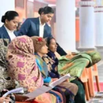 गोरखनाथ मंदिर में जनता दर्शन: CM योगी ने सुनीं 300 लोगों की समस्याएं, आवास व इलाज में सहायता का दिलाया भरोसा