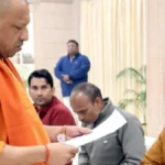 जनता दर्शन’ में मुख्यमंत्री योगी आदित्यनाथ का सख्त संदेश: अवैध कब्जा बर्दाश्त नहीं