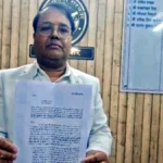 शंकराचार्य की टिप्पणी से आहत उपायुक्त कर प्रशांत सिंह ने दिया इस्तीफा, योगी–मोदी के समर्थन में लिया बड़ा फैसला