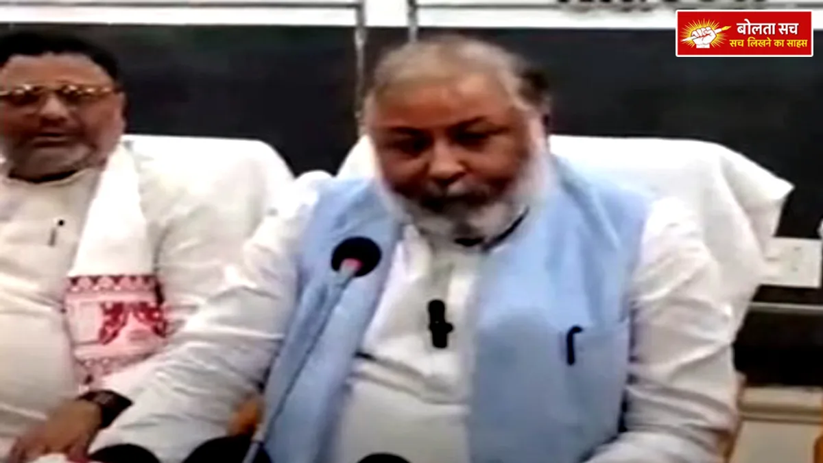 Minister Dayashankar Singh in Deoria