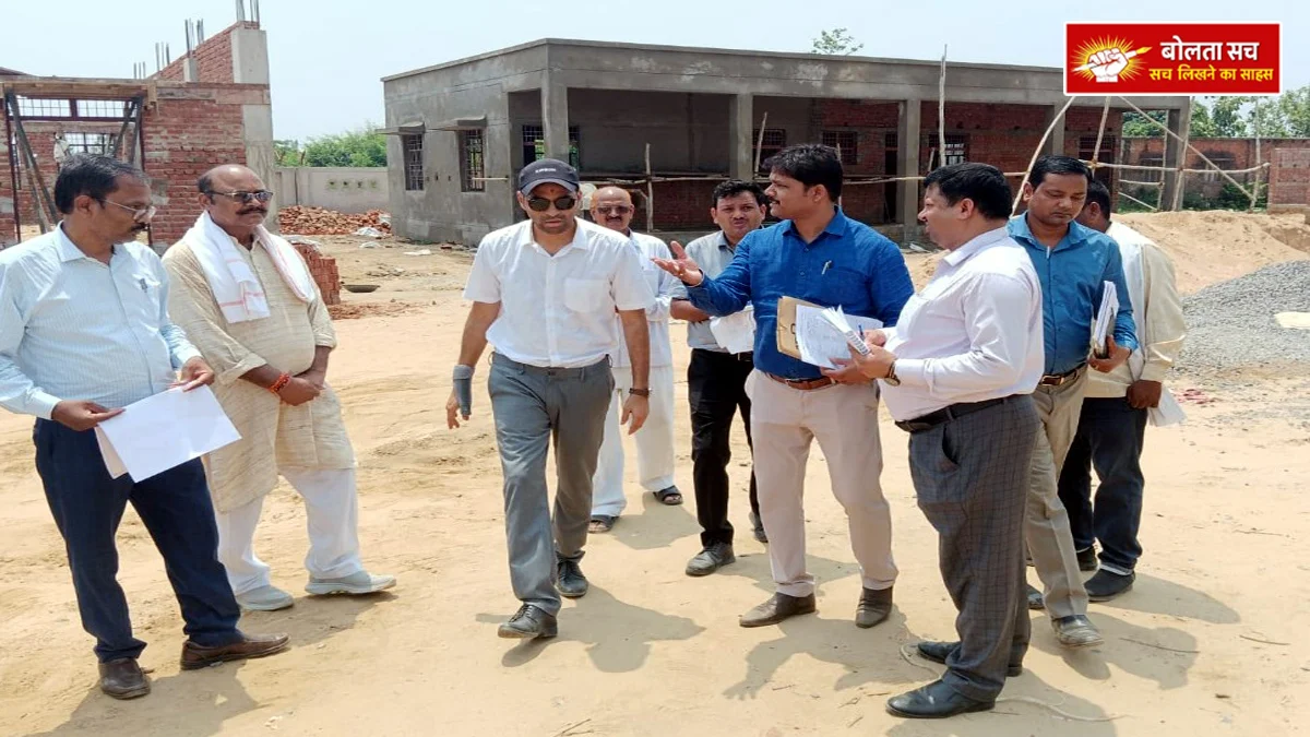 DM inspected the construction work in Deoria