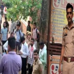 लखनऊ अग्निकांड के बाद देवरिया में बड़ी कार्रवाई, 7 कोचिंग संस्थान और 2 लाइब्रेरी सील