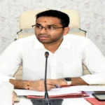 आईजीआरएस में लापरवाही पर देवरिया DM सख्त, दो अधिकारियों को प्रतिकूल प्रविष्टि, तीन को नोटिस