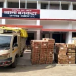 देवरिया: बनकटा पुलिस और स्वाट टीम की बड़ी कार्रवाई, बिहार भेजी जा रही 9 लाख की अवैध अंग्रेजी शराब बरामद