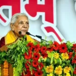 लखनऊ में राज्यपाल आनंदीबेन पटेल की छात्रों को सलाह, बोलीं- आत्मनिर्भर बनने के बाद ही करें शादी